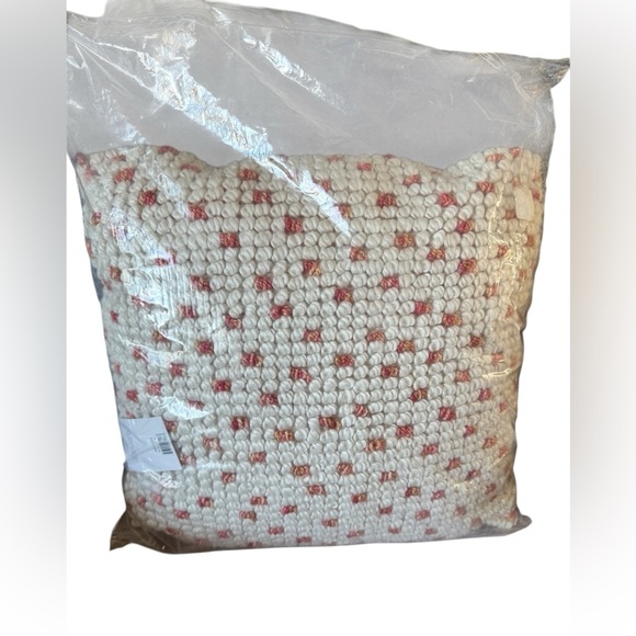 Mina Victory Outdoor Pillows Loop Dots 18"X18" Orange Indoor/Outdoor Throw - Picture 11 of 11